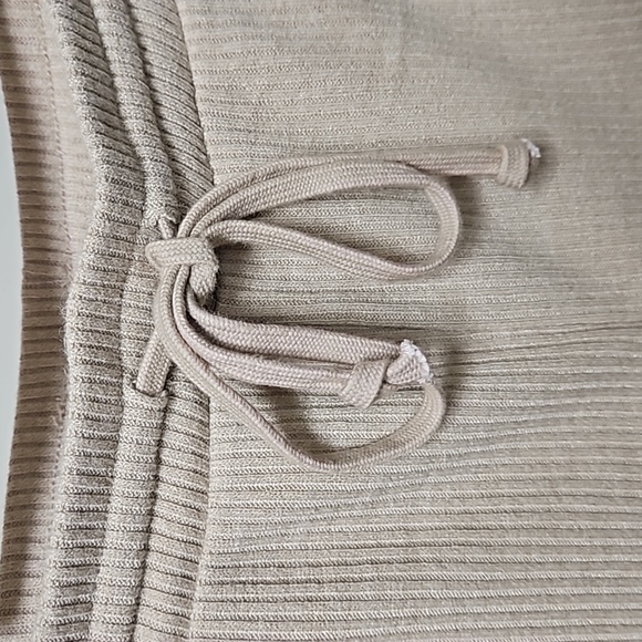 'Wishlist' Beige Ribbed Lounge Set - Picture 9 of 9